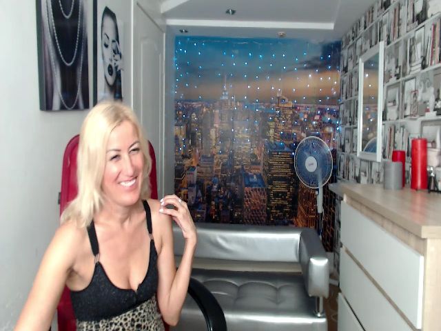 Live sex webcam photo for Lovely_della #255687921