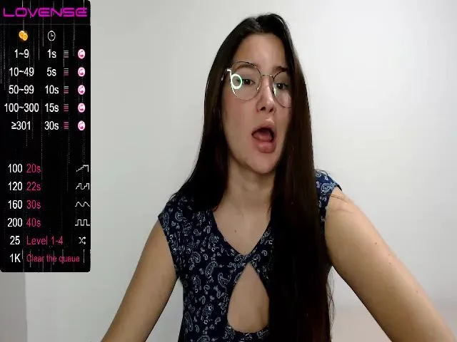 Live sex webcam photo for K_A_T #258469492