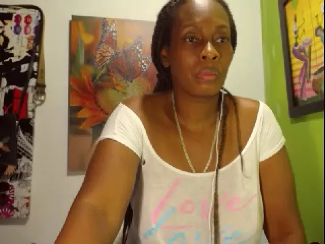 Live sex webcam photo for zoenaomi #252971871