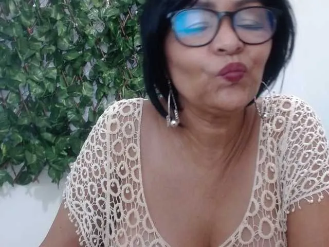 Live sex webcam photo for tifany-sweet1 #241368894