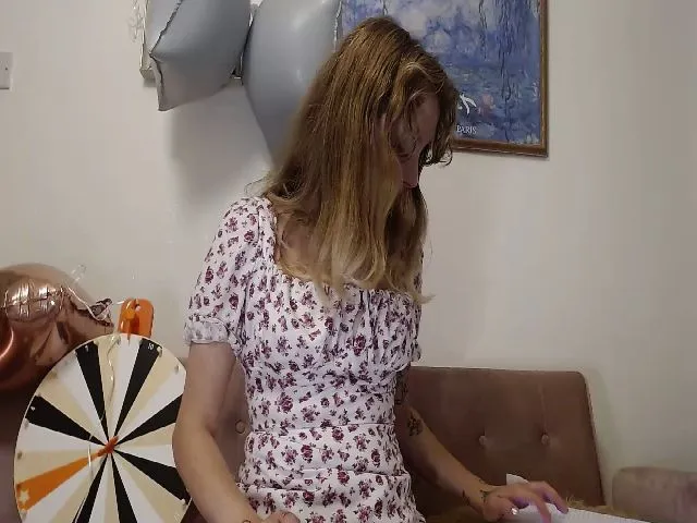 Live sex webcam photo for Lavender_Dove #262779172