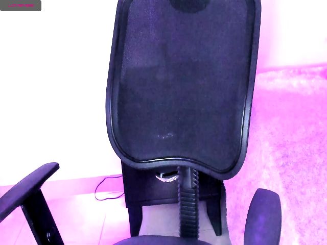 Live sex webcam photo for Annescarlett #253502130