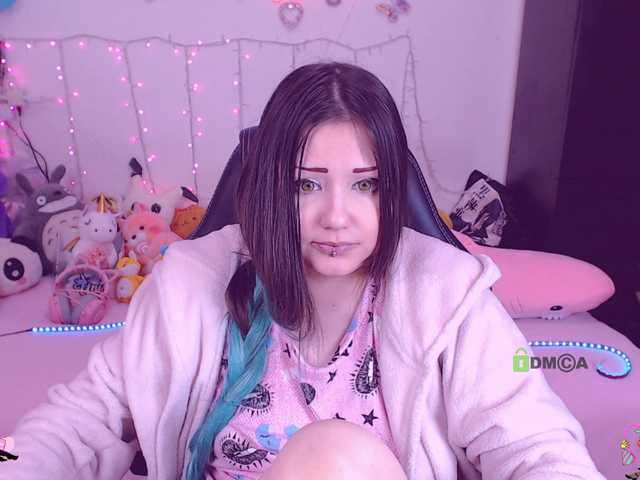 Live sex webcam photo for LittleKitsune #241311291