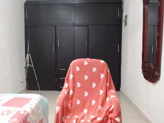 Live sex webcam photo for CristySavoy #252137487