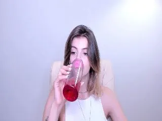 Live sex webcam photo for HelelGretta #251993710