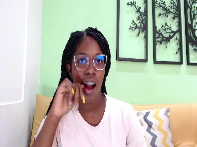 Live sex webcam photo for Connywells #257772486