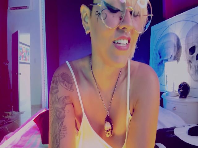 Live sex webcam photo for AbraxxysHotel #255135405