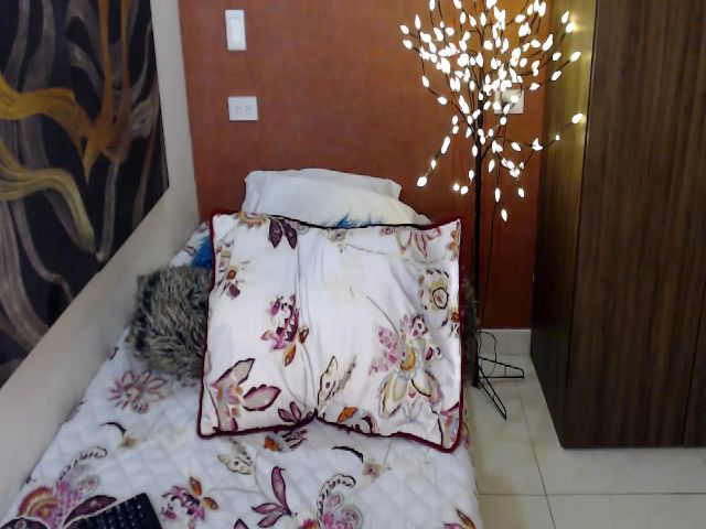 Live sex webcam photo for Forevermanu #260853959