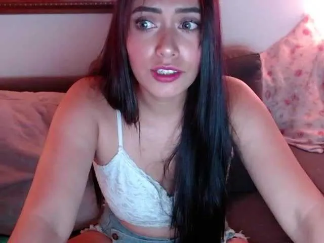 Live sex webcam photo for tiffanysweett #240917632