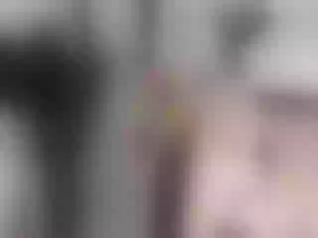 Live sex webcam photo for Thaunhty #257932040