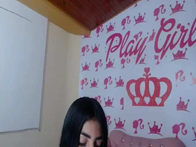 Live sex webcam photo for Naughtty_Doll #265590491