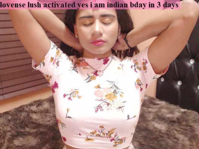 Live sex webcam photo for PARADISEQEEN #252263201