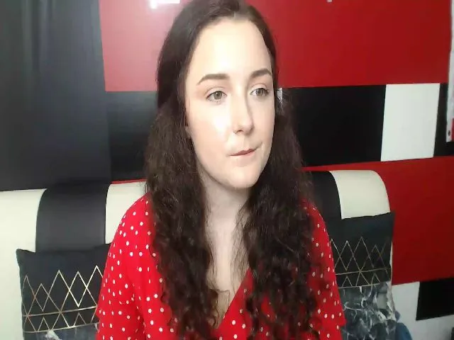 Live sex webcam photo for GloriaSparks #253372305