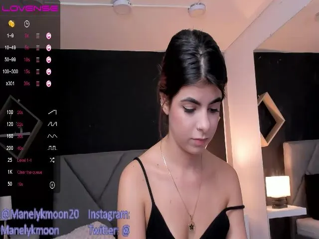 Live sex webcam photo for Manelyk_m #257683118