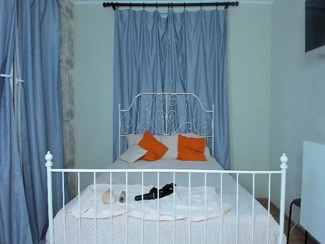 Live sex webcam photo for A11yson #259667199