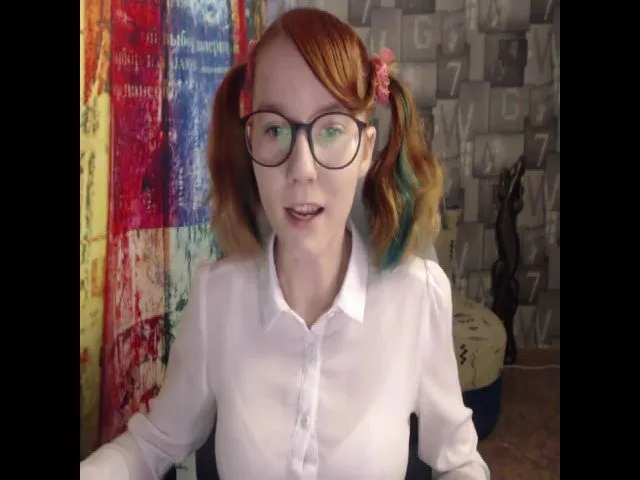 Live sex webcam photo for NikiFoks18 #264688862