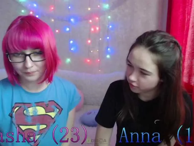 Live sex webcam photo for UnicornsLove #241195686