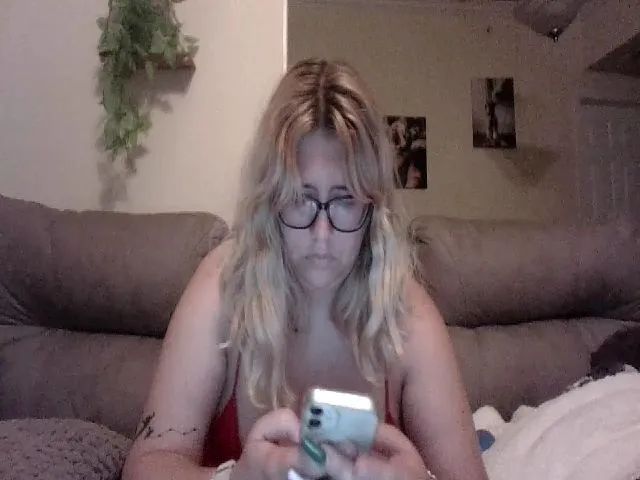 Live sex webcam photo for cozychristine #257280882