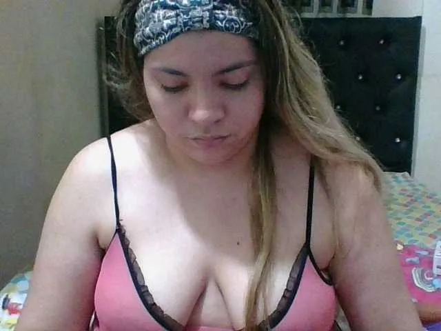 Live sex webcam photo for Victoriamor #241066758