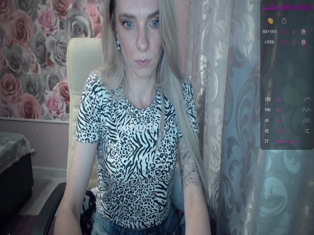 Live sex webcam photo for MaryJaness #264481804