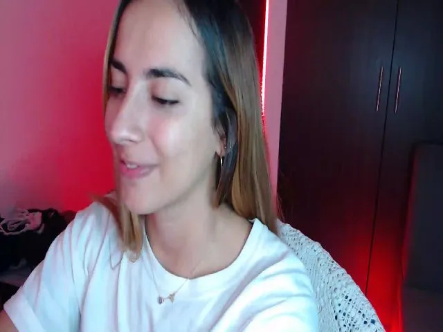 Live sex webcam photo for April_dew #261718615