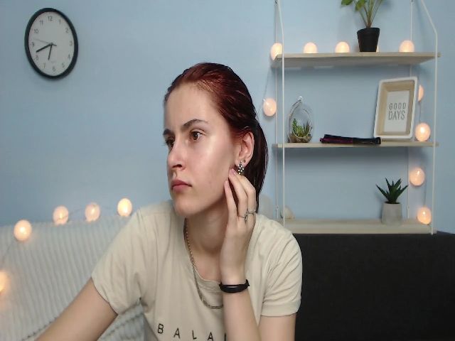 Live sex webcam photo for MollyTravis #259051305