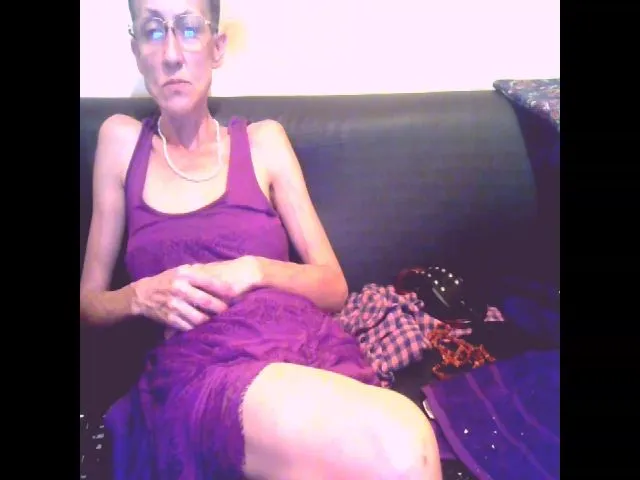 Live sex webcam photo for Sexygeny #263986693