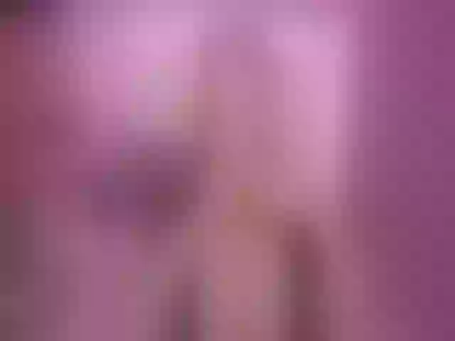Live sex webcam photo for PtiMermaid #253648400