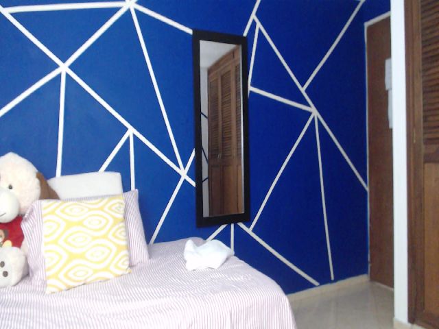 Live sex webcam photo for Angelin_cute #257544154