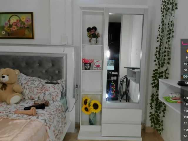 Live sex webcam photo for sharonDulce #247829013