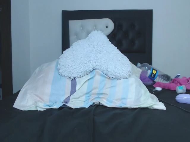 Live sex webcam photo for Sandylau2216 #253089229