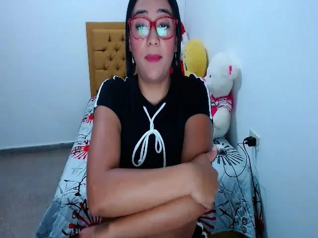 Live sex webcam photo for Julieta_art #255441889