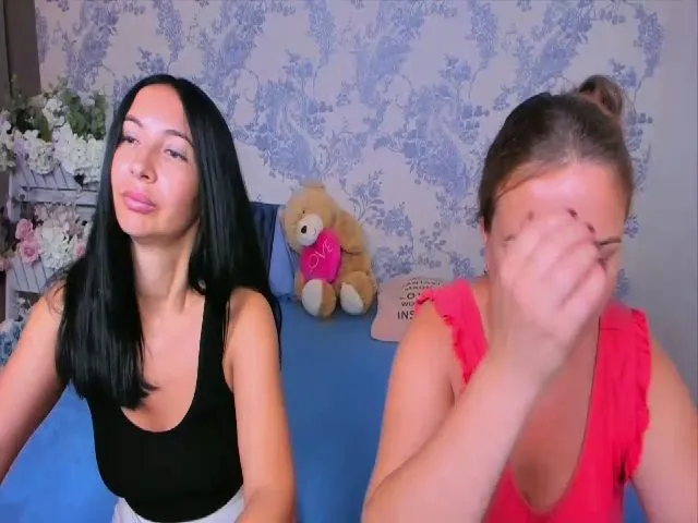 Live sex webcam photo for NikaRysa #255464273