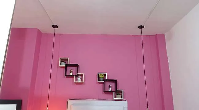 Live sex webcam photo for samantha_641 #242469991