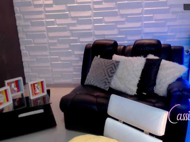 Live sex webcam photo for CassieKleinX #241345703