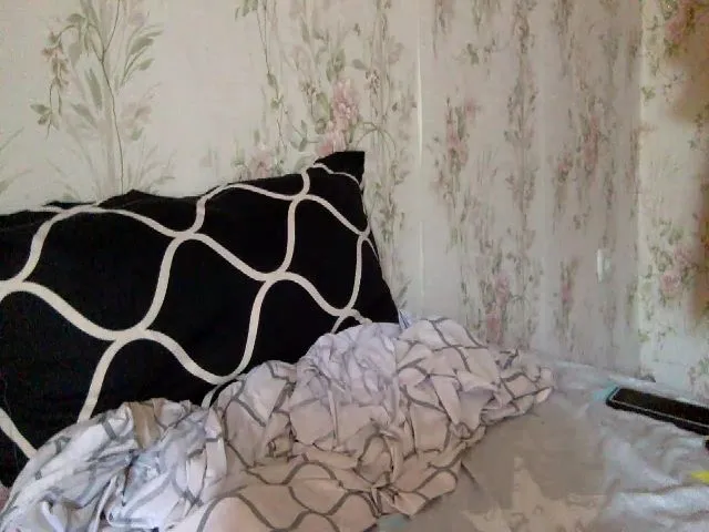 Live sex webcam photo for JolyBoss #262029806