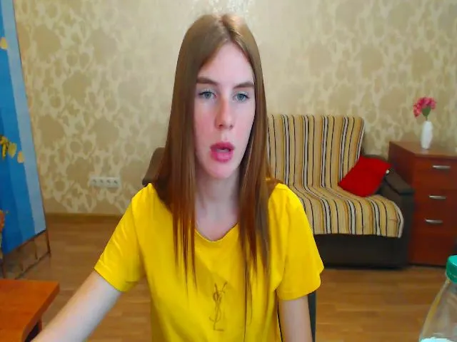 Live sex webcam photo for Vesnyshka #263914037