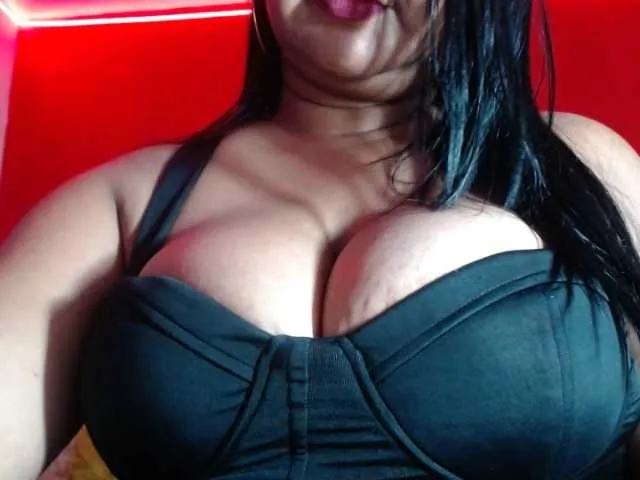 Live sex webcam photo for EBONYBREASTVH #287978809