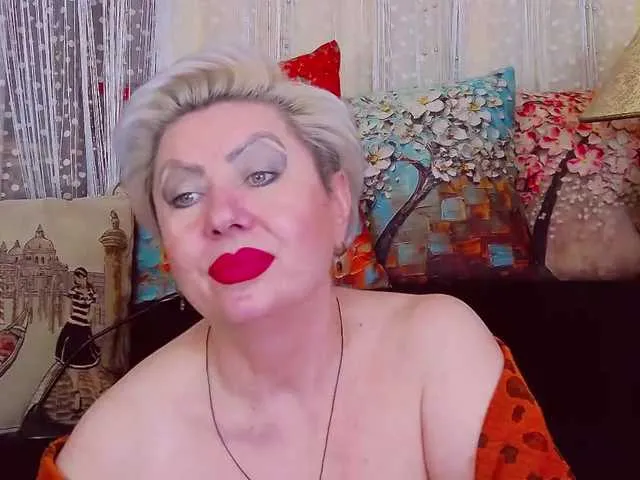 Live sex webcam photo for PoshLadyx #242598495