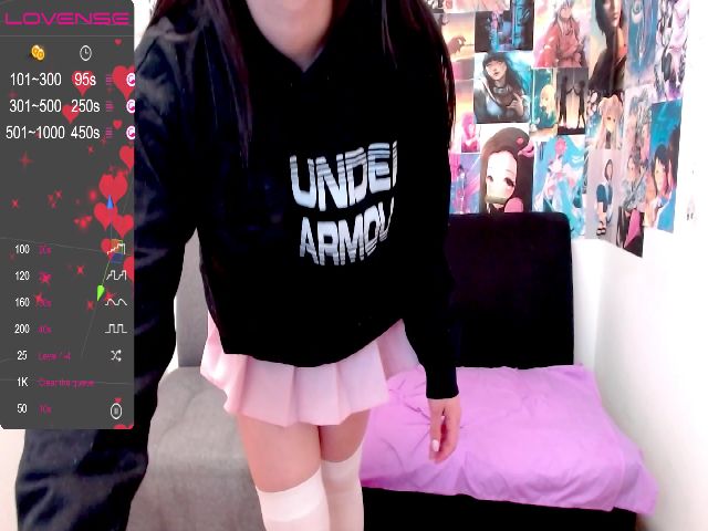 Live sex webcam photo for Charlotte_3x #254163230