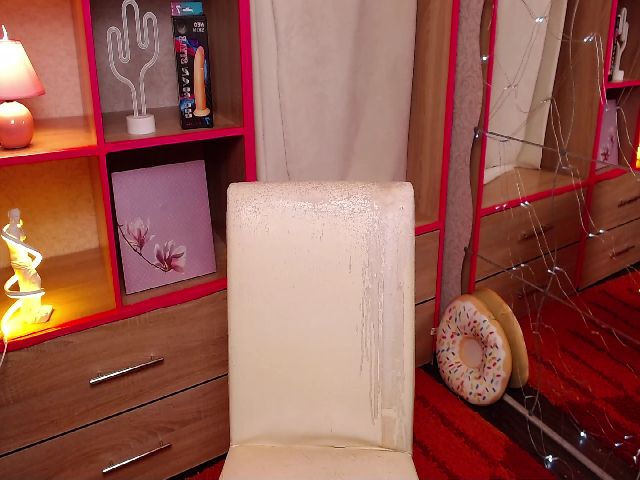 Live sex webcam photo for Blazin_Ruby #253871383