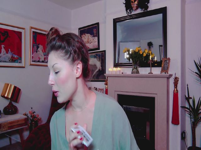 Live sex webcam photo for AgentTease #254946971