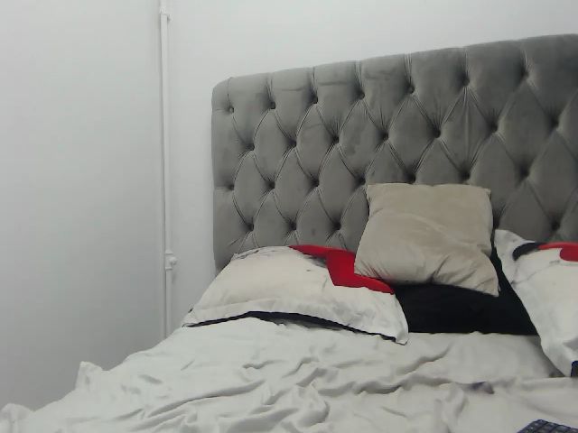 Live sex webcam photo for beautiful33 #254887157