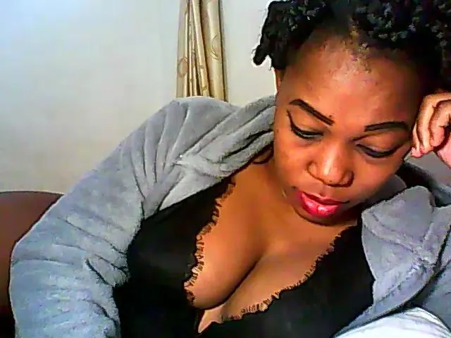 Live sex webcam photo for AfriPrincess #255261524