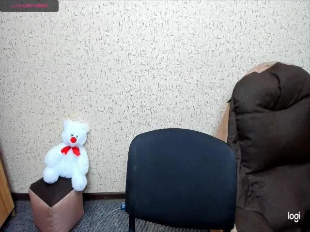 Live sex webcam photo for lilydavra #265302870