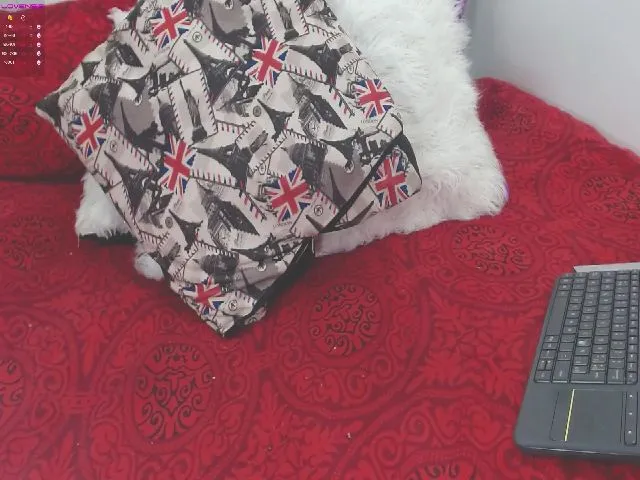 Live sex webcam photo for Arabelajoys #260992004