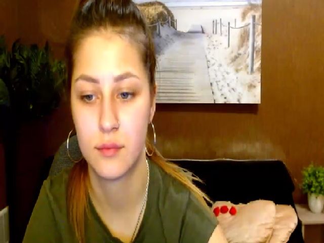 Live sex webcam photo for MsDream_ #254138071