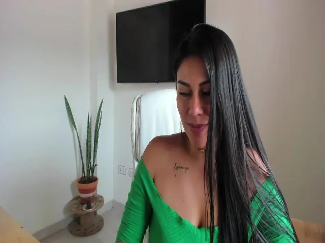 Live sex webcam photo for Dana_Miller_ #262716773