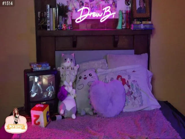 Live sex webcam photo for DrewBerries #261018993