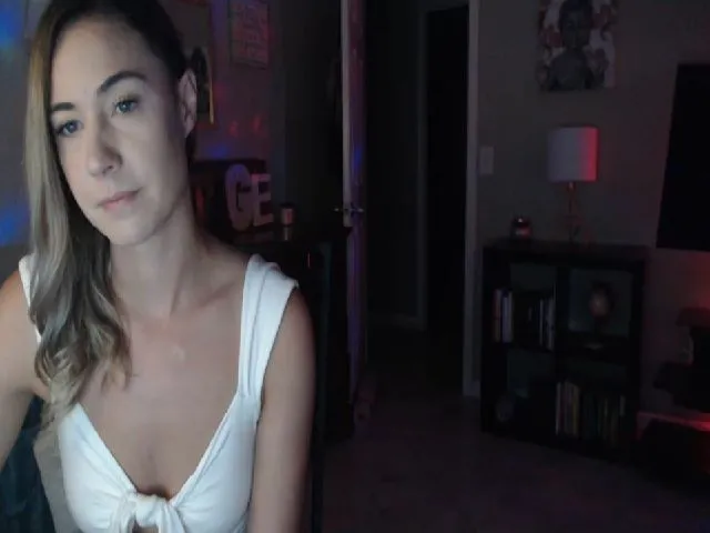 Live sex webcam photo for OhYesCeleste #254722240